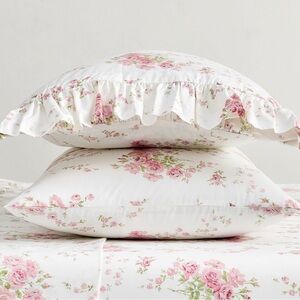 LOVESHACK FANCY *ANTIQUE FLORAL *STANDARD SHAMS (2) SHAMS *NWT $40.00
